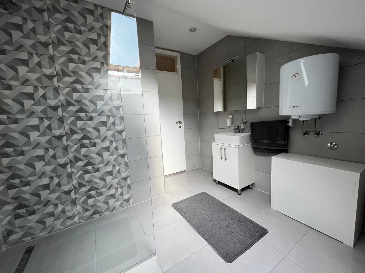 Apartman Mala Aleja Apartment Sarajevo Bagian luar foto